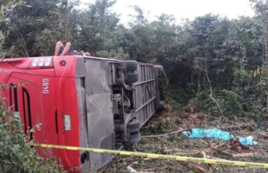 Difunden lista de pasajeros que viajaban en autobús de ADO accidentando