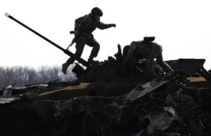 Mueren 50 personas tras impacto de misil contra estación de tren en Ucrania