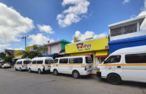 Choferes restablecen servicio de transporte en Chetumal