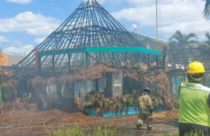 Incendio consume restaurante de Playa del Carmen