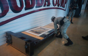 Guardia Nacional supone que estruendo pudo ocasionarse por la caída de tres anuncios de manera accidental