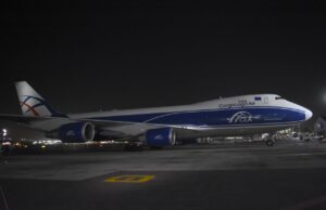 México recibe el embarque más grande de 14 millones de vacunas contra COVID-19