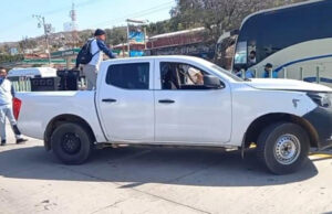 Normalistas bloquean la Autopista del Sol al sur de Chilpancingo