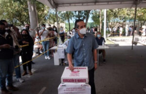 Carlos Joaquín reporta baja afluencia en la jornada de revocación de mandato