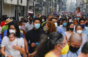 México registró la mortalidad más alta y la mayor escasez en servicios de salud en 2021