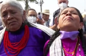 Indígena obtiene su libertad, tras pasar una década en prisión por un delito que no cometió