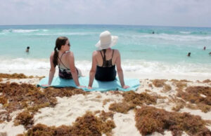 Playas de Cancún reportan recale de sargazo “muy bajo” y “moderado”