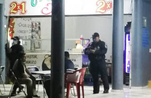 Acribillan a un hombre en una taquería de Cancún