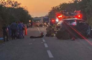 Tres personas mueren calcinadas tras choque en la vía Playa del Carmen-El Tintal