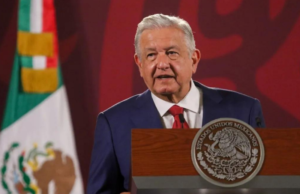 AMLO pide a FGR investigar cierre de válvulas en plataforma de Pemex en Campeche