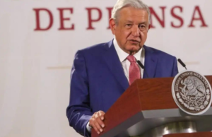 AMLO felicita a ‘Checo’ Pérez y al Atlas por sus triunfos