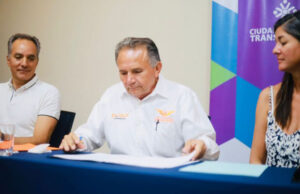 José Luis Pech acusa a candidatas de “comprar el voto”