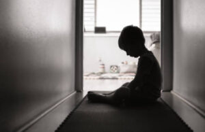 Revelan abuso sexual a más de mil niños en Inglaterra en década de 1980