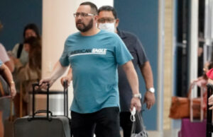 Unión Europea dejará de exigir cubrebocas en vuelos y aeropuertos