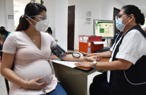 Día Nacional de la Salud Materna y Perinatal destaca atención médica en Campeche