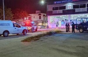 Asesinan a motociclista en Plaza Beauty de Playa del Carmen