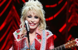 Dolly Parton dona 21 mdp a investigación de enfermedades infecciosas