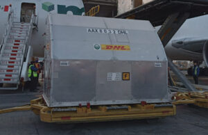 Arriba embarque con 1.2 millones de vacunas pediátricas contra COVID-19