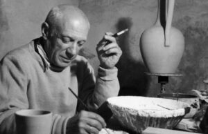 Viajero intenta introducir de manera ilegal obra de arte original de Picasso a España
