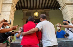 Políticos oportunistas usan caso José Ravelo para tirar imagen del Alcalde de Mérida, Renán Barrera