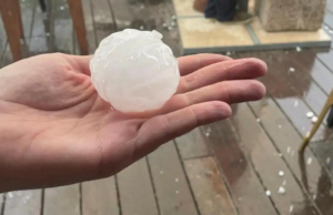 Muere bebé por impacto de bola de hielo durante tormenta de granizo en España