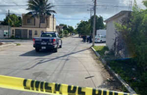 Taxista muere de un aparente paro cardíaco en la Región 232 de Cancún