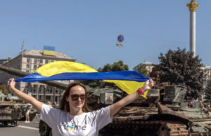 Ucrania celebra su independencia entre el temor a nuevos ataques