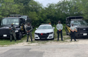 Decomisan droga tras persecución en la carretera Mérida-Progreso