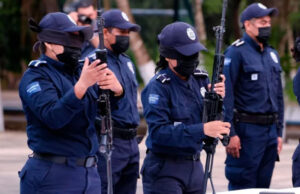 Investigan a 14 policías por actos de corrupción en Cancún