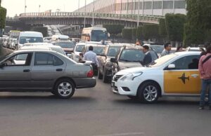 Quitan al director del aeropuerto de la CDMX, pero la corrupción sigue y empeora